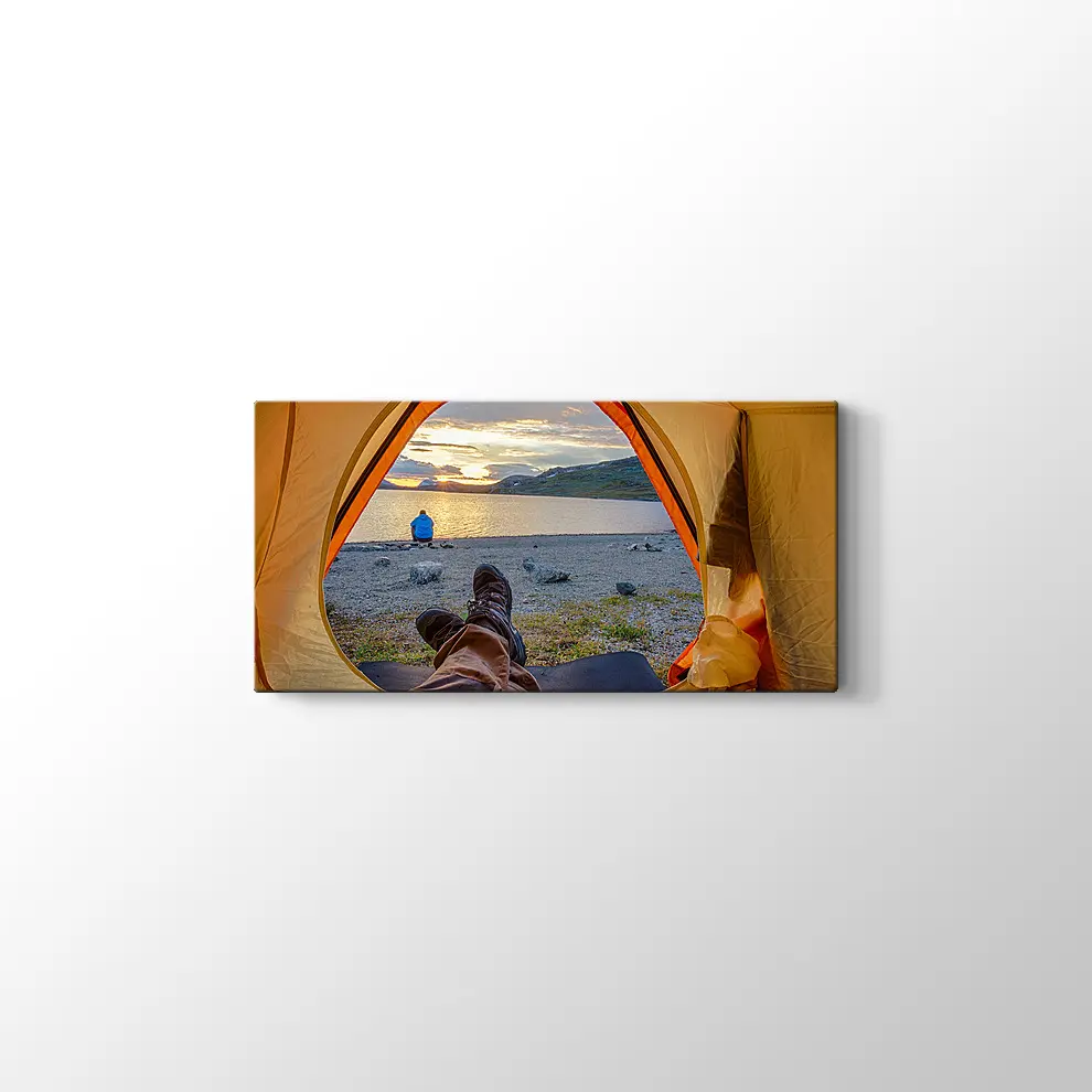 Kuzey İsviçre'de Kamp Tablosu