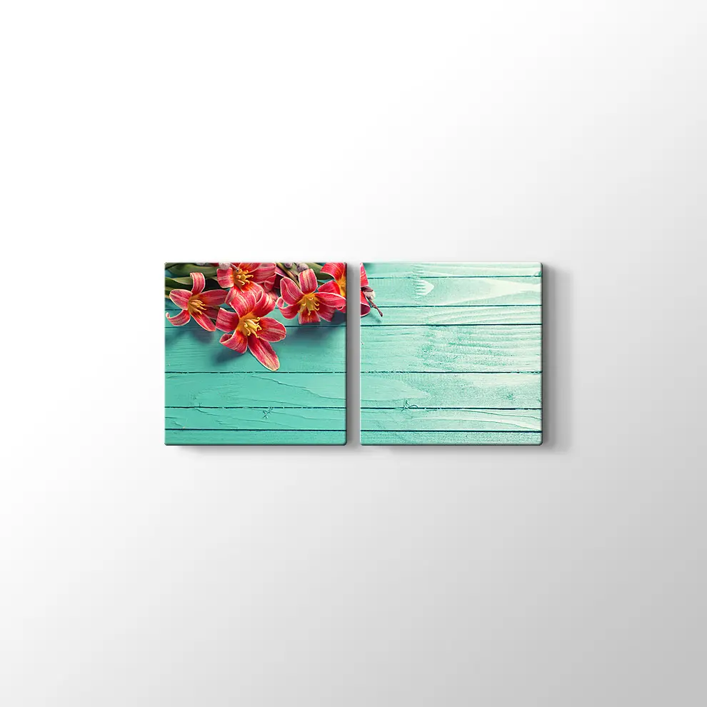 Masadaki Çiçekler Kanvas Tablo