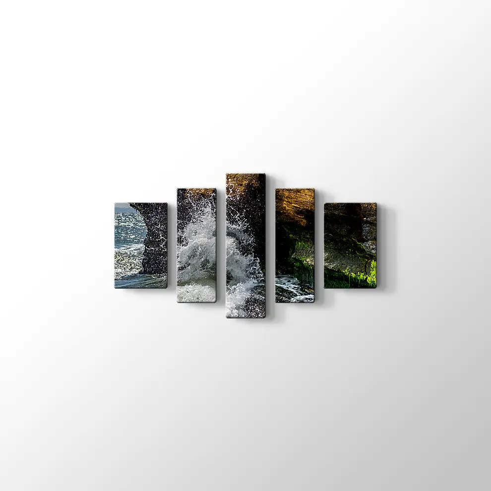 Kayalara Vuran Dalgalar Kanvas Tablo