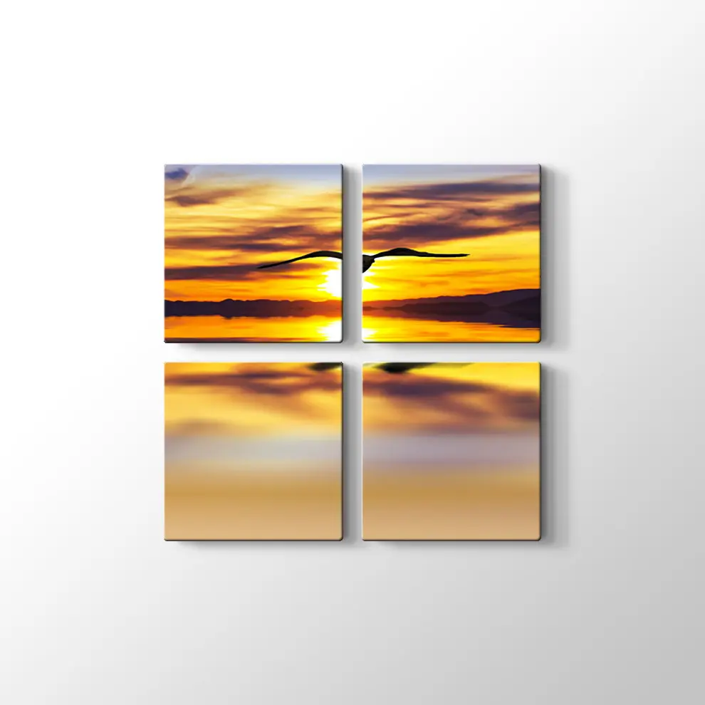 Günbatımı Gökyüzünde Bir Kuş Kanvas Tablo