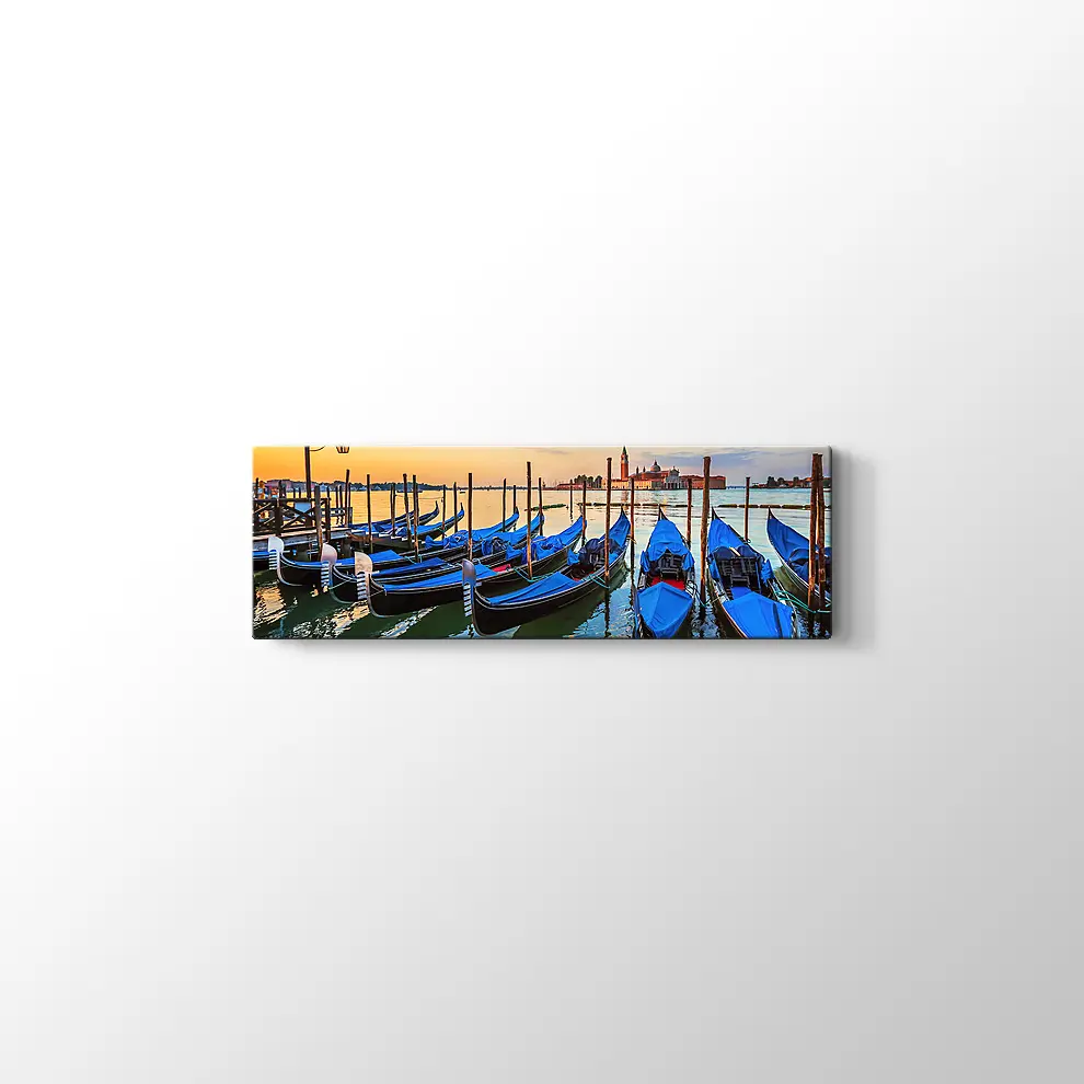 Gün Doğumunda Gondollarla Venedik Kanvas Tablo