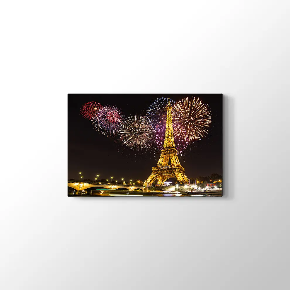 Eyfel Kulesi ve Havai Fişekler Kanvas Tablo