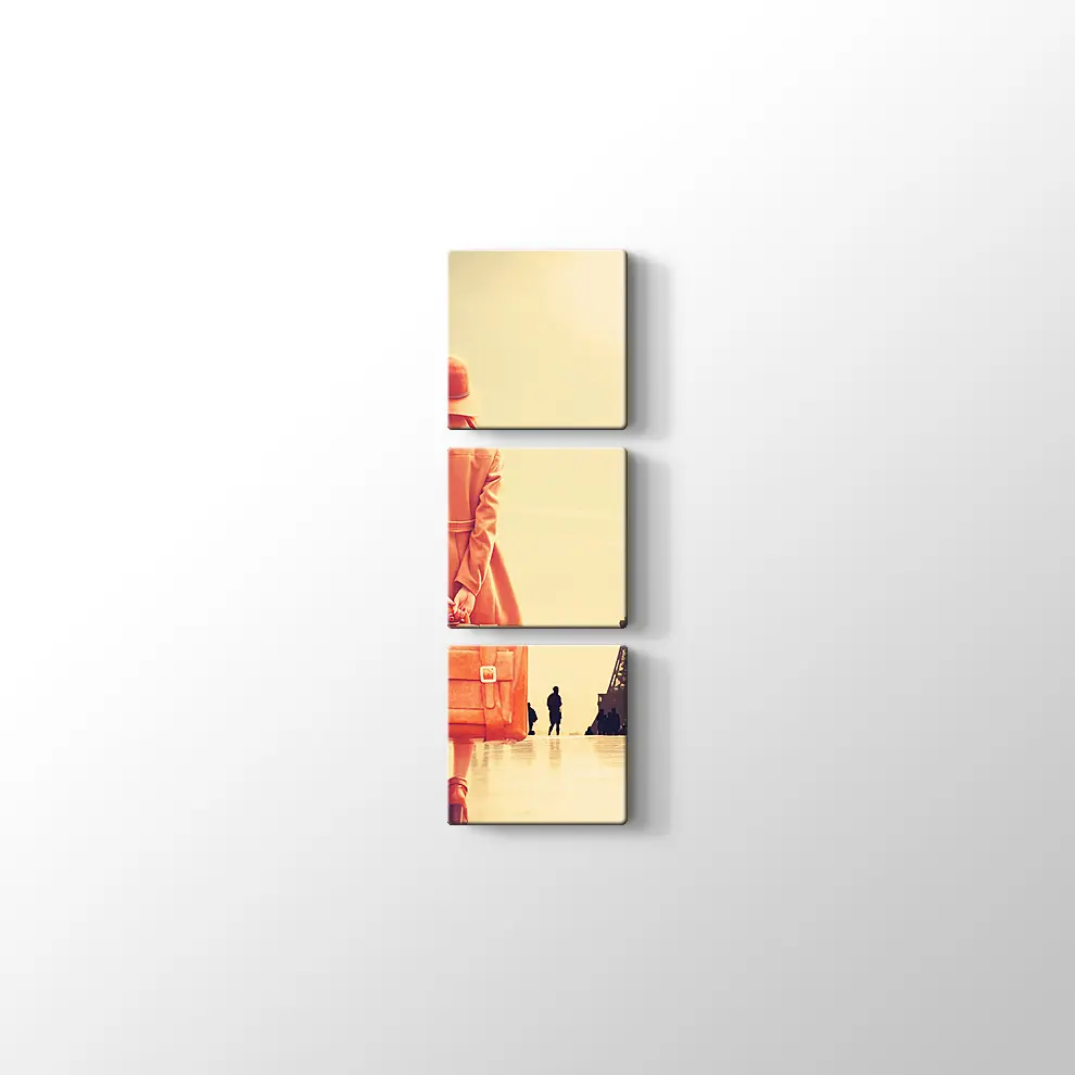 Eyfel Kulesi ve Bavullu Kadın Kanvas Tablo