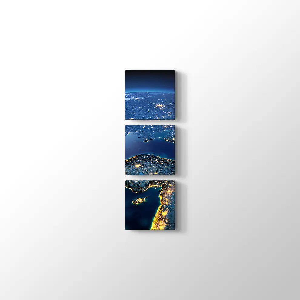 Gece Işıkları ile Uzaydan Türkiye Görüntüsü Kanvas Tablo