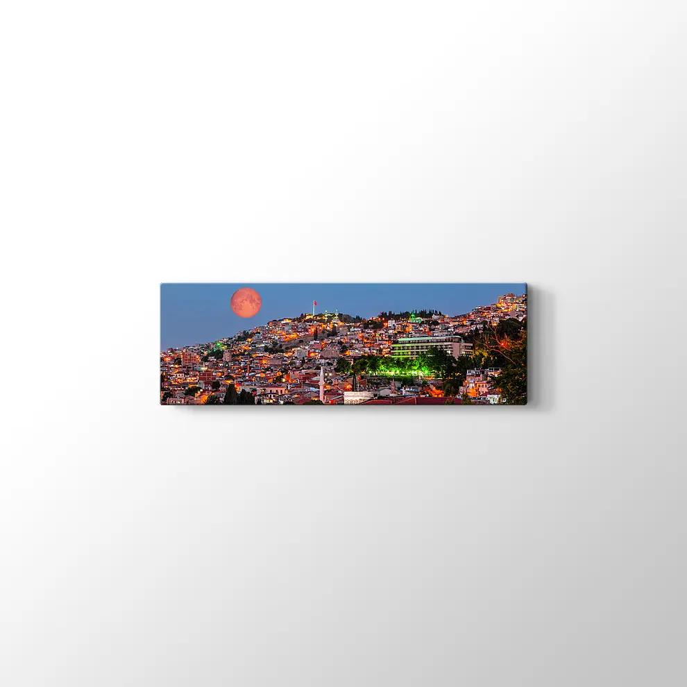 İzmir'de Gece Tablosu