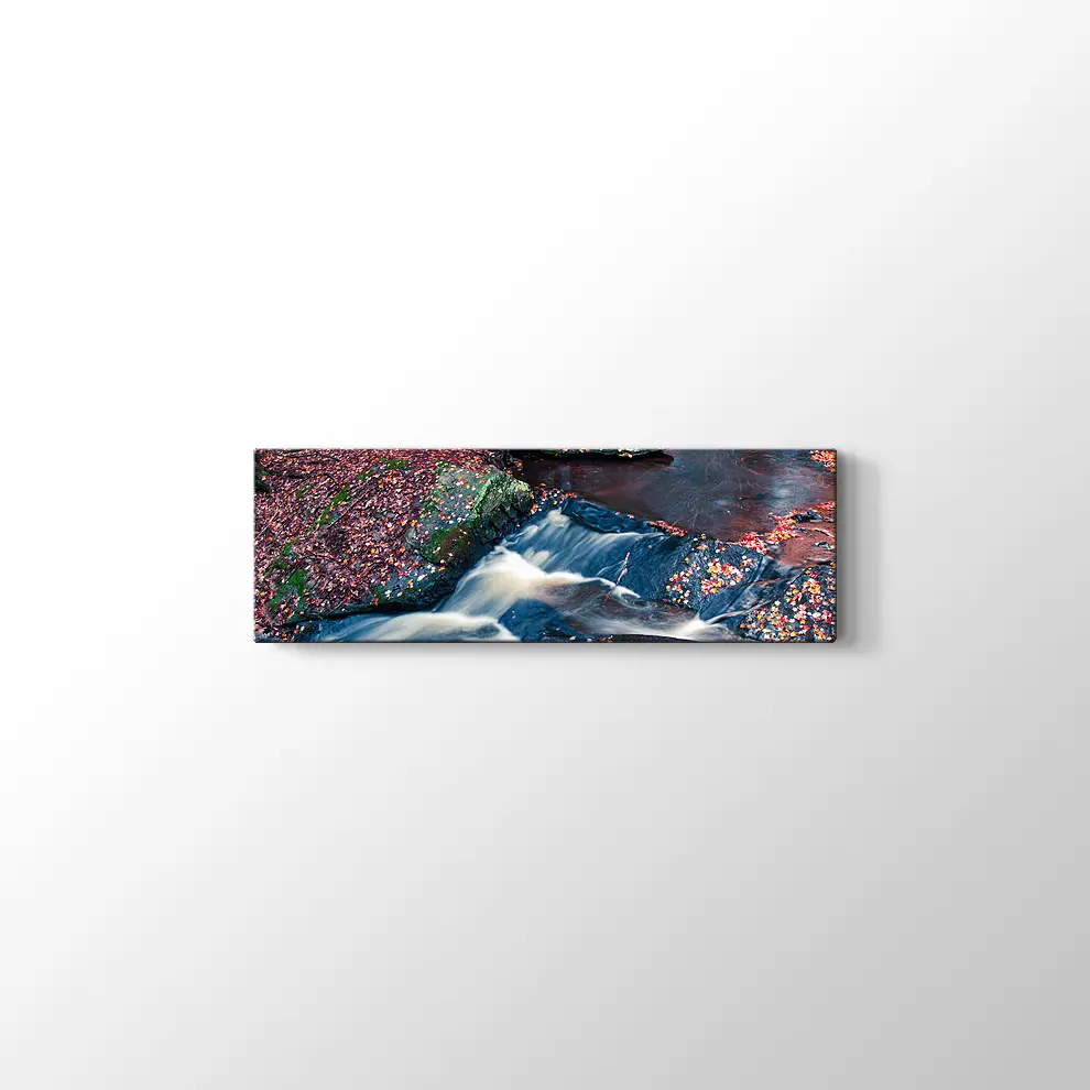 Sonbahar Yaprakları ve Şelale Kanvas Tablo